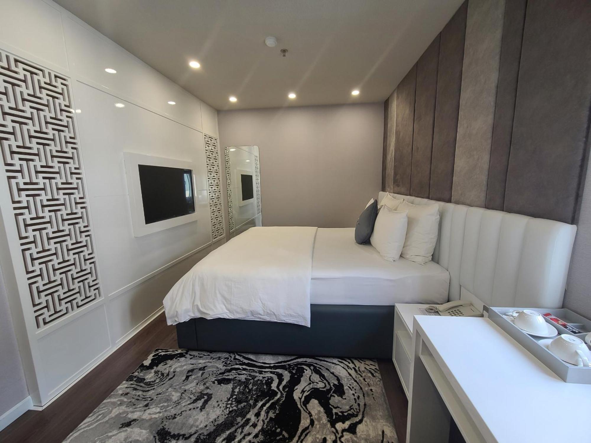 הו צ'י מין סיטי The Moon Hotel 3 מראה חיצוני תמונה